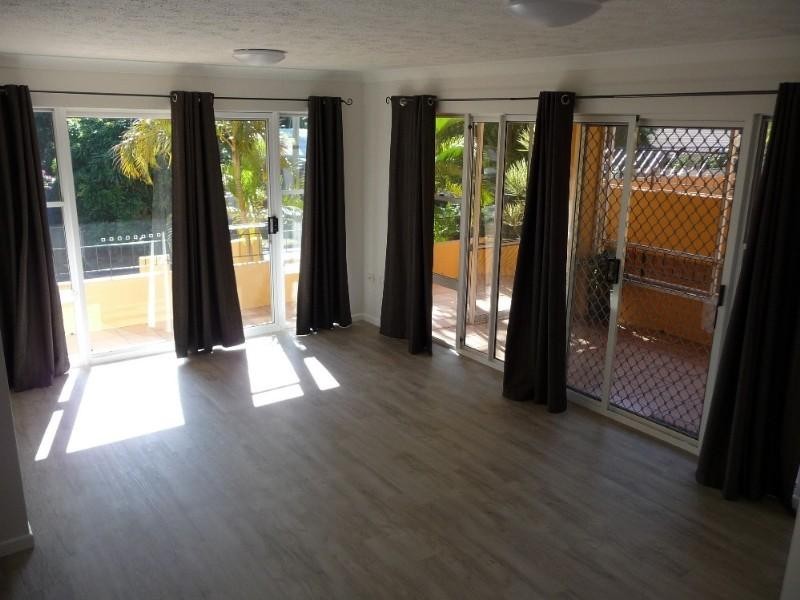 3/6-8 Landsborough Avenue, Scarborough QLD 4020