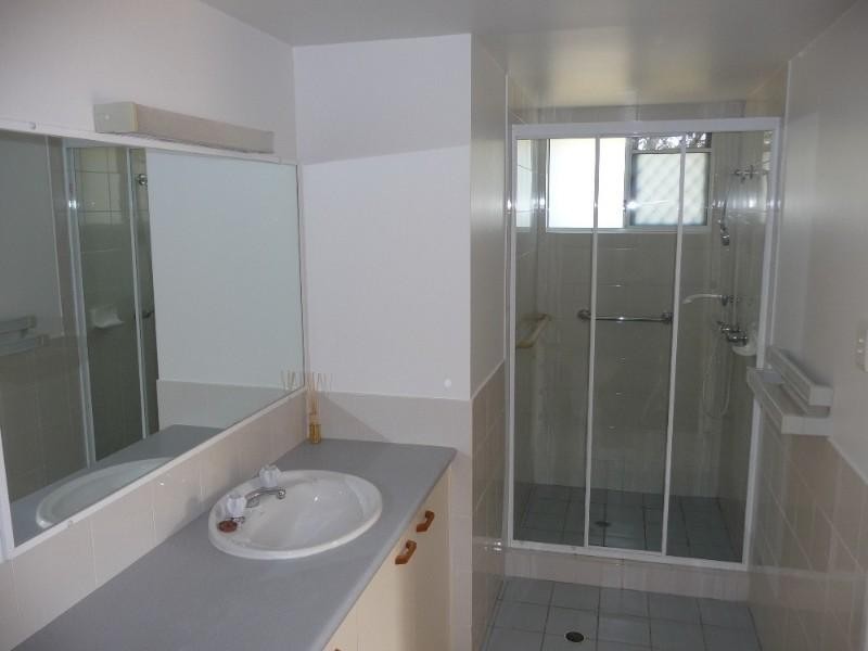 3/6-8 Landsborough Avenue, Scarborough QLD 4020