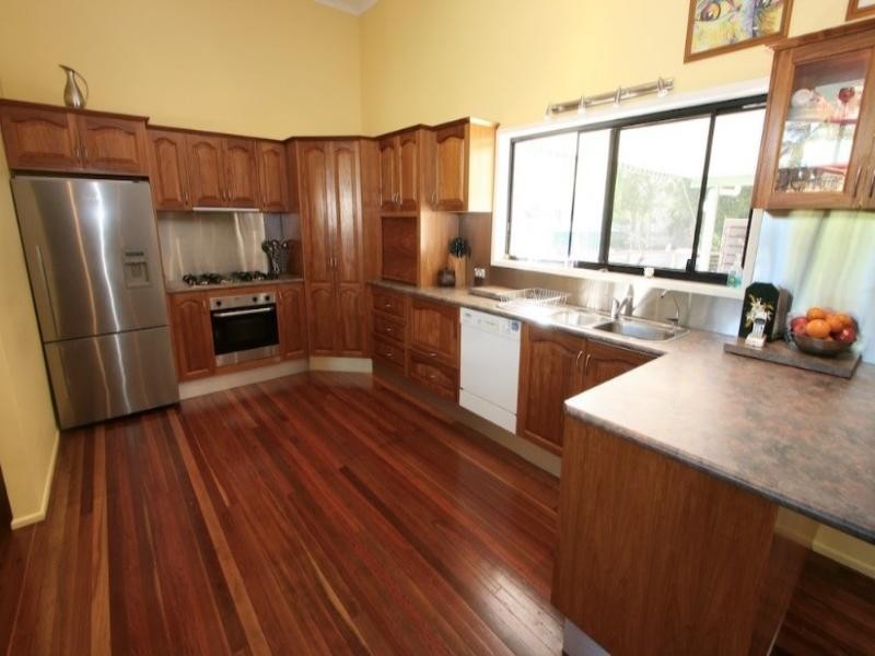 28 Shea Street, Scarborough QLD 4020