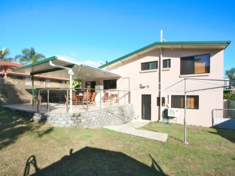 28 Shea Street, Scarborough QLD 4020