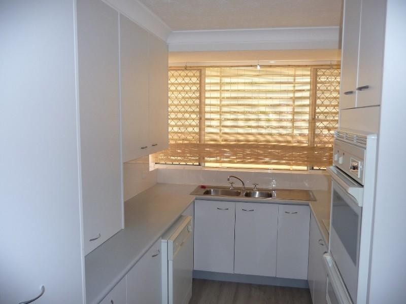 28 Shea Street, Scarborough QLD 4020