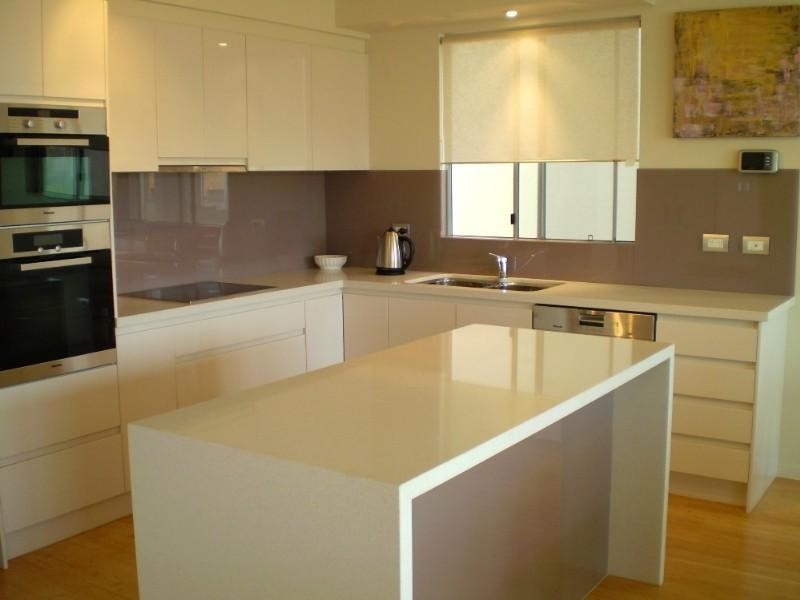 1/2 Queen Street, Scarborough QLD 4020