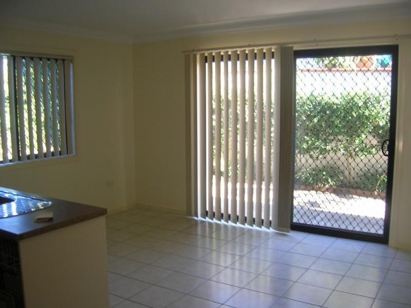 1/8 Herbert Street, Scarborough QLD 4020