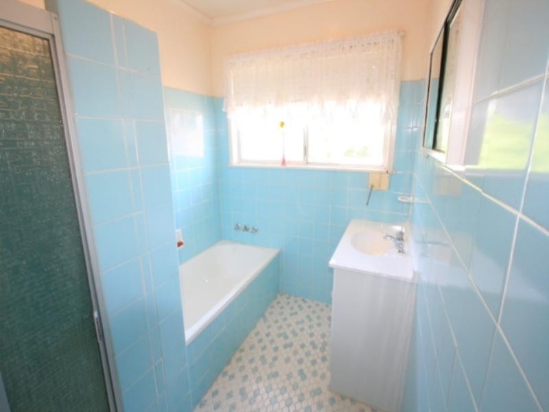1 Edith Street, Margate QLD 4019