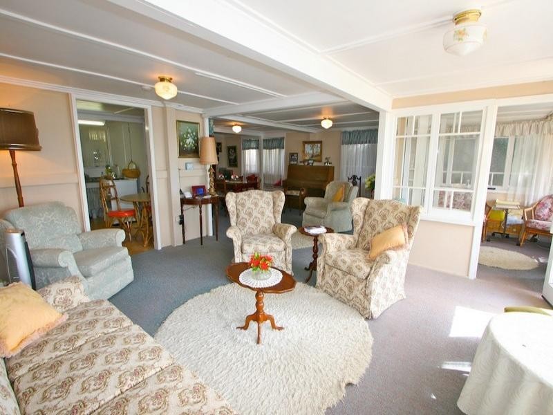 22 Whytecliffe Parade, Woody Point QLD 4019
