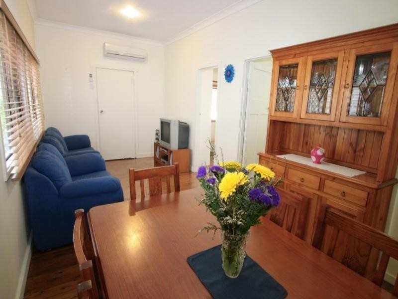 5 John Street, Redcliffe QLD 4020