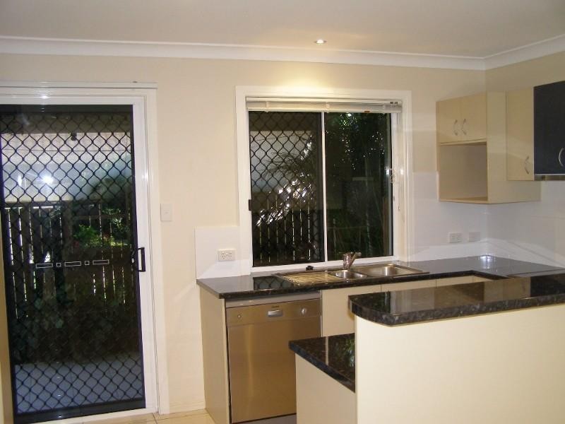 3/20 King Street, Woody Point QLD 4019