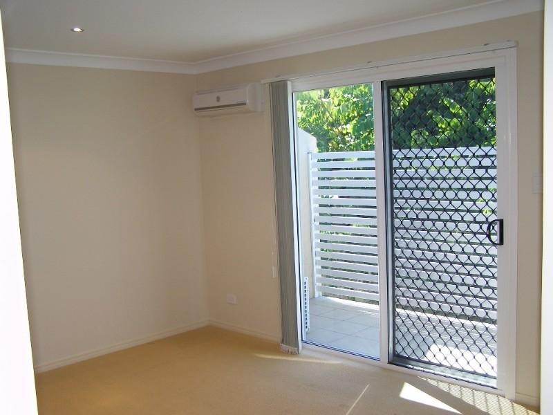 3/20 King Street, Woody Point QLD 4019