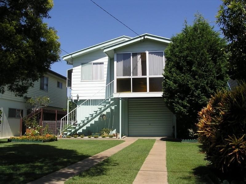 15 Ettie Street, Redcliffe QLD 4020