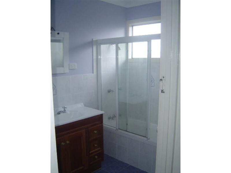 33 Deans St West, Clontarf QLD 4357