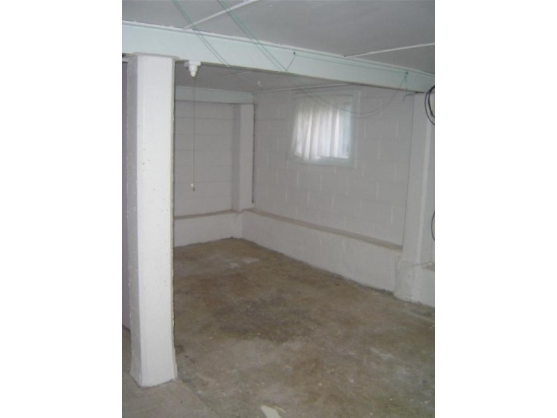 33 Deans St West, Clontarf QLD 4357