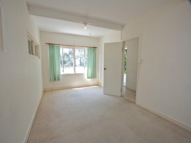 37 Captain Cook Parade, Deception Bay QLD 4508