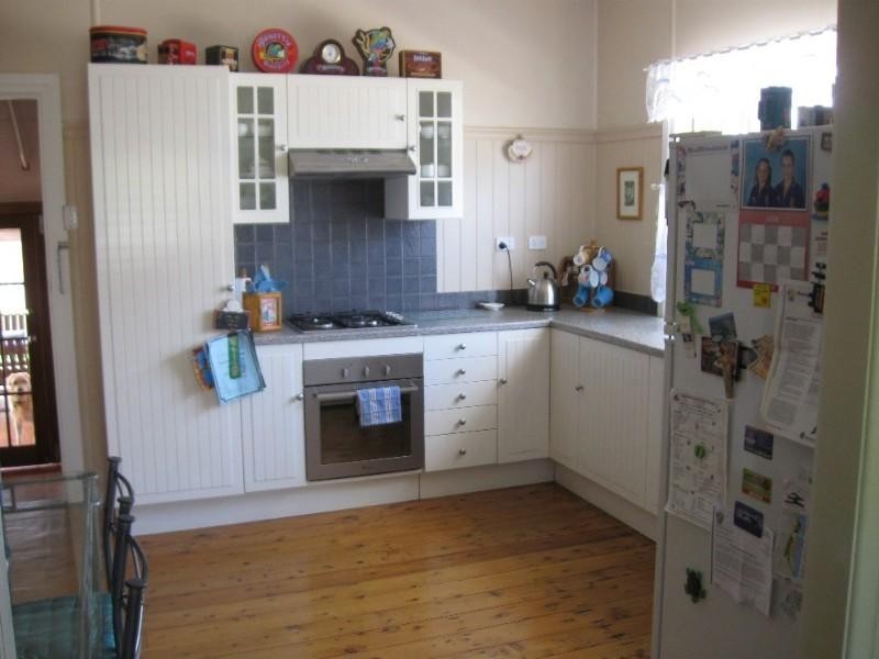 16 Bramble Street, Woody Point QLD 4019