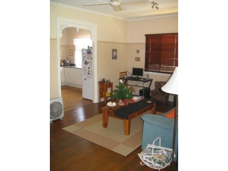 16 Bramble Street, Woody Point QLD 4019