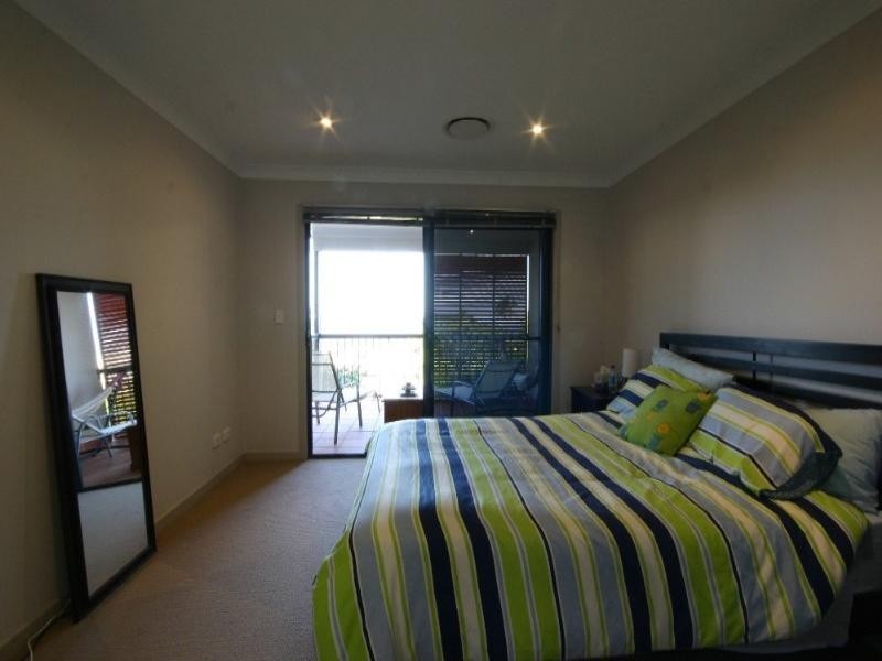 2/11 Georgina Street, Woody Point QLD 4019