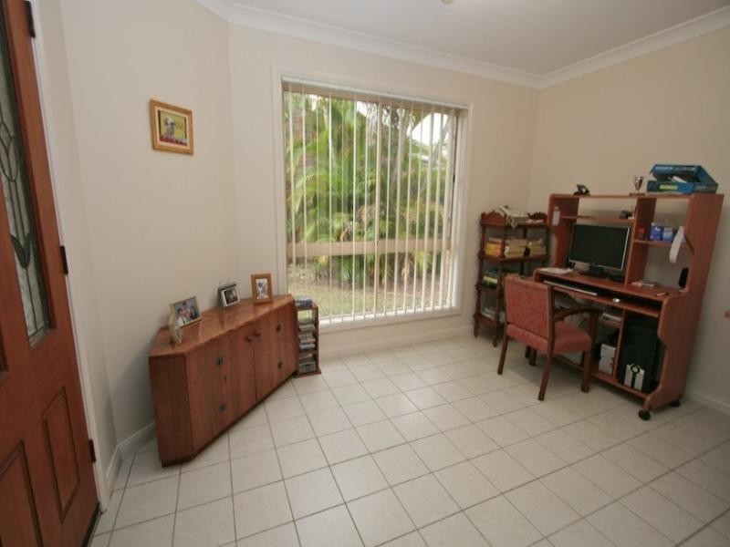 18 Mayfair Street, Kippa-ring QLD 4021