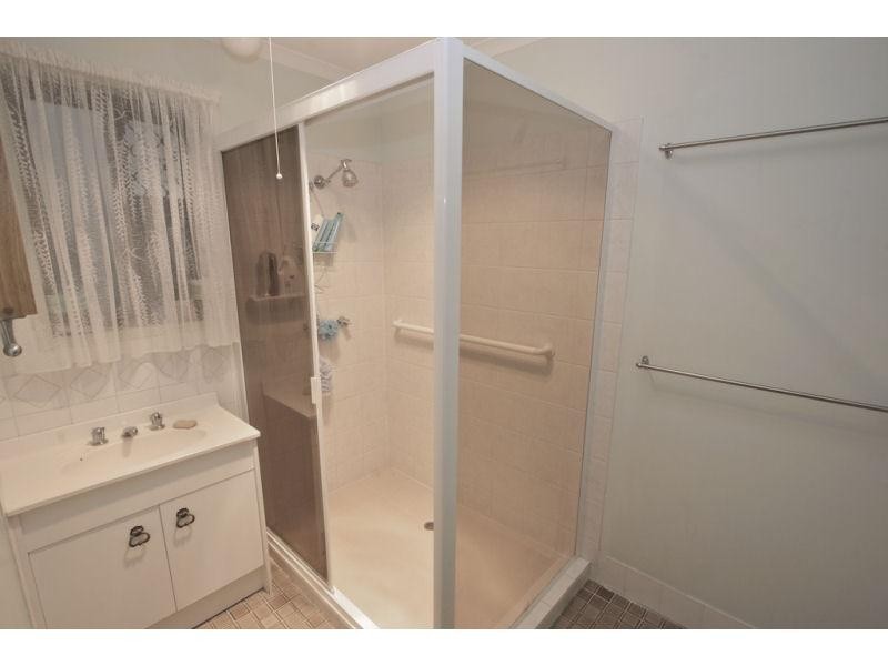 2/4 Simon Street, Deception Bay QLD 4508