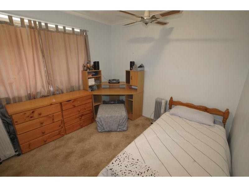 2/4 Simon Street, Deception Bay QLD 4508