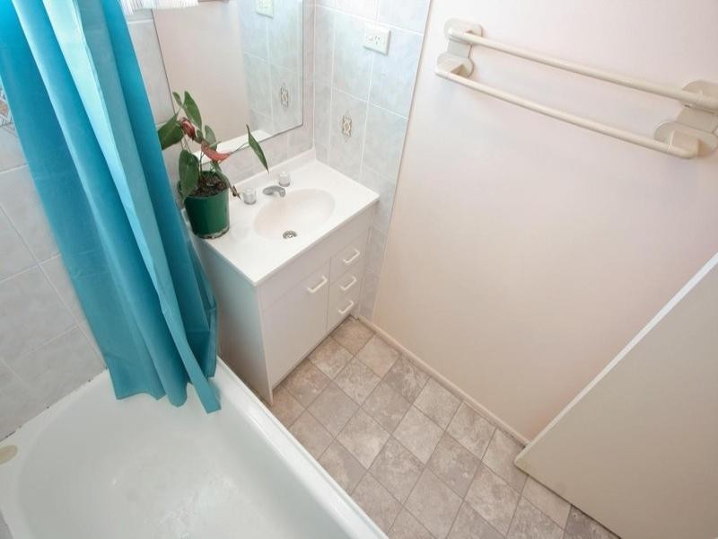 15 Ettie Street, Redcliffe QLD 4020