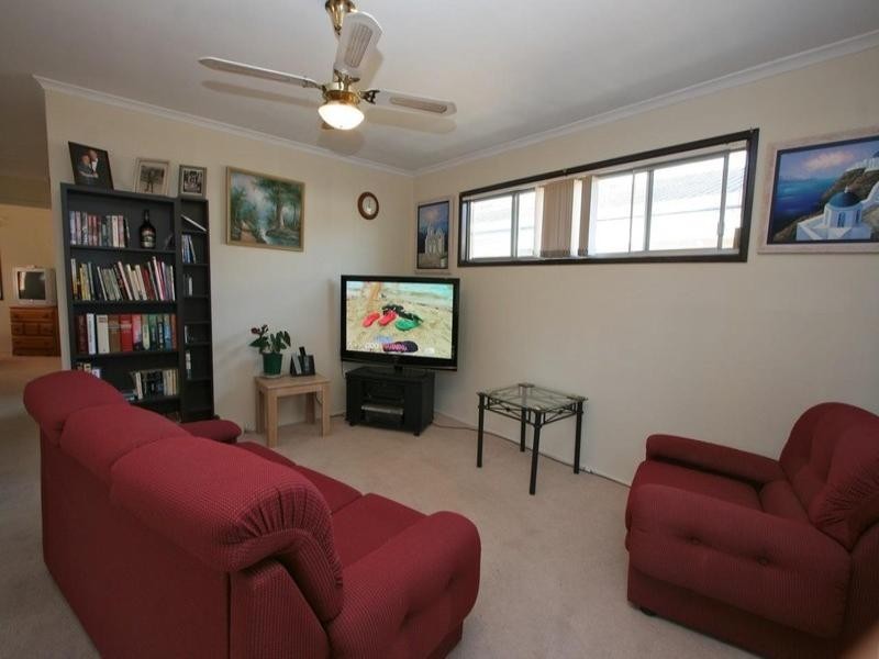 15 Ettie Street, Redcliffe QLD 4020