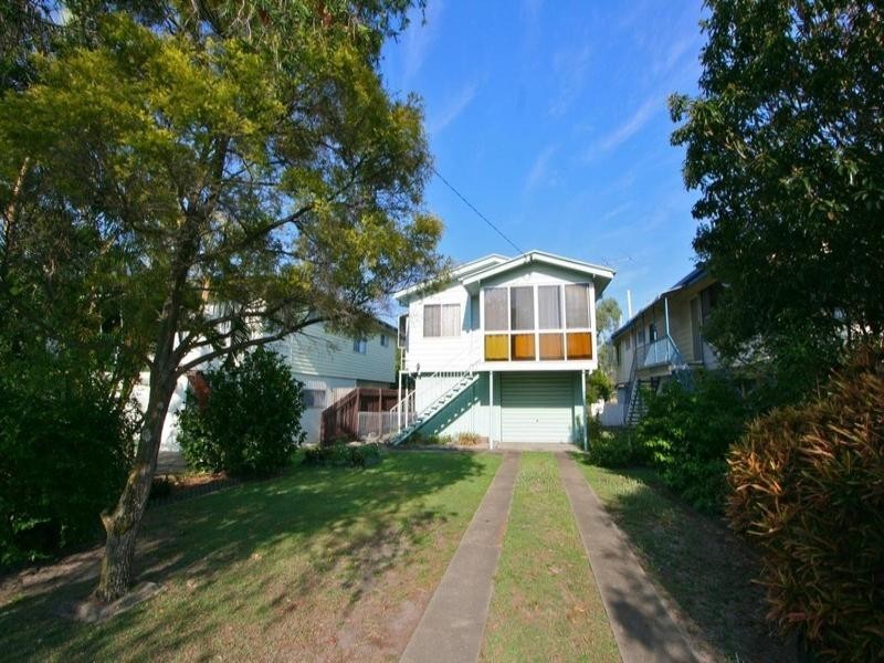 15 Ettie Street, Redcliffe QLD 4020