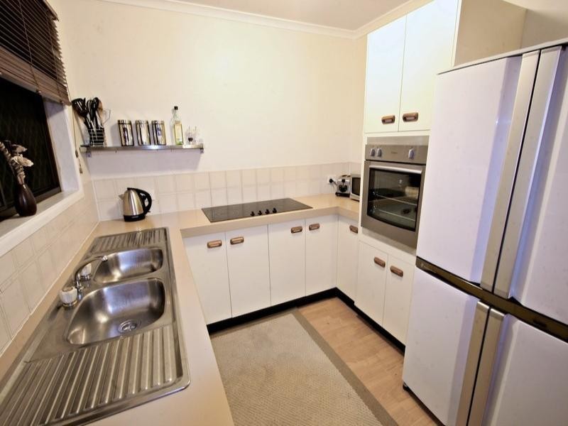 3 Arafura Court, Kippa-ring QLD 4021