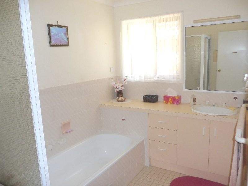 6 Mayfair Street, Kippa-ring QLD 4021