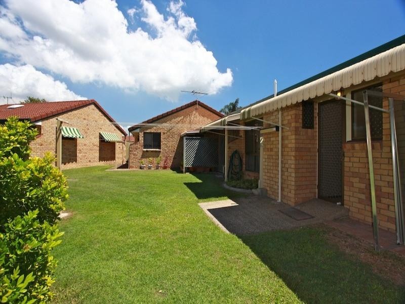 1/151a Maine Road, Clontarf QLD 4019