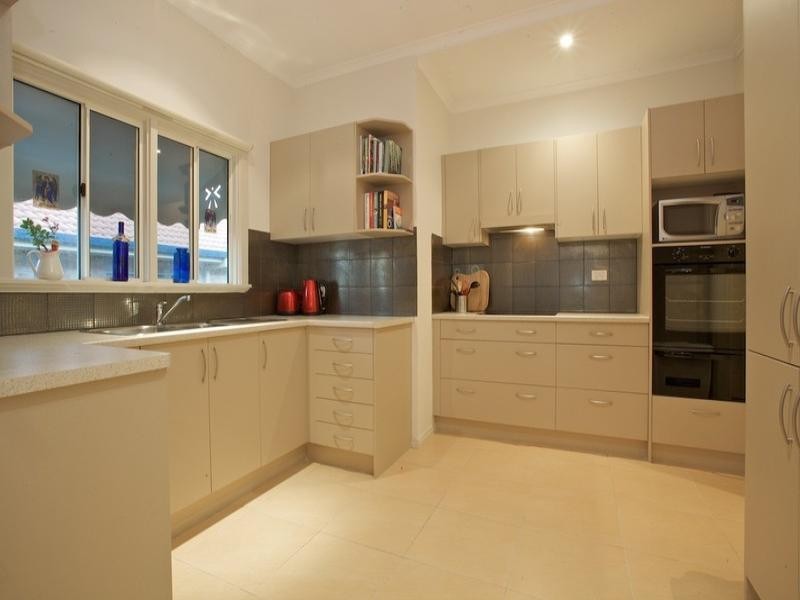 19 Adams Street, Scarborough QLD 4020