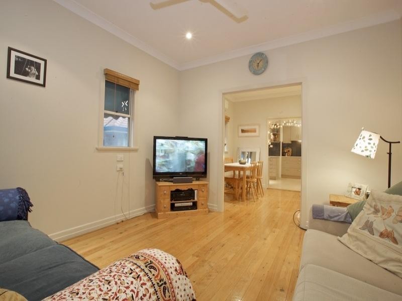 19 Adams Street, Scarborough QLD 4020