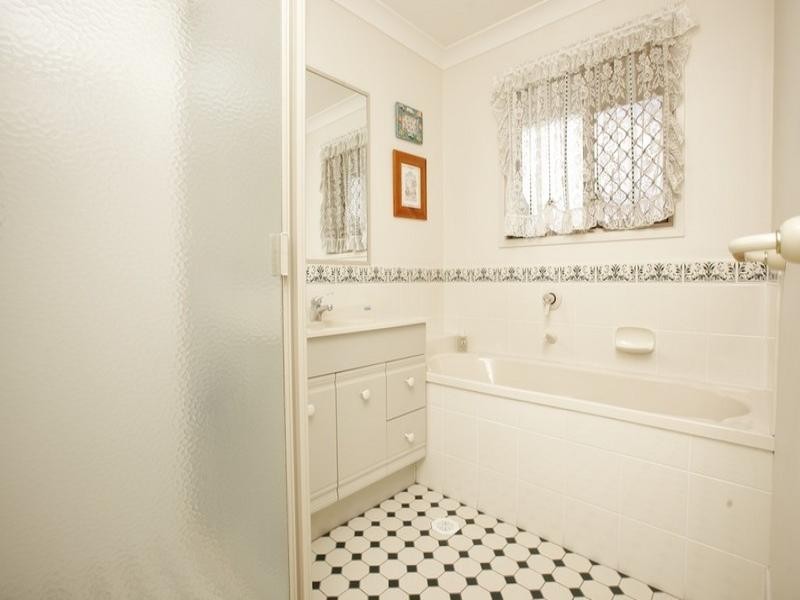 20 Solomon Court, Kippa-ring QLD 4021