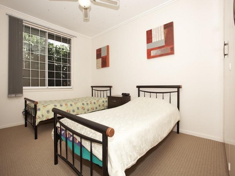15 Hibiscus Avenue, Redcliffe QLD 4020