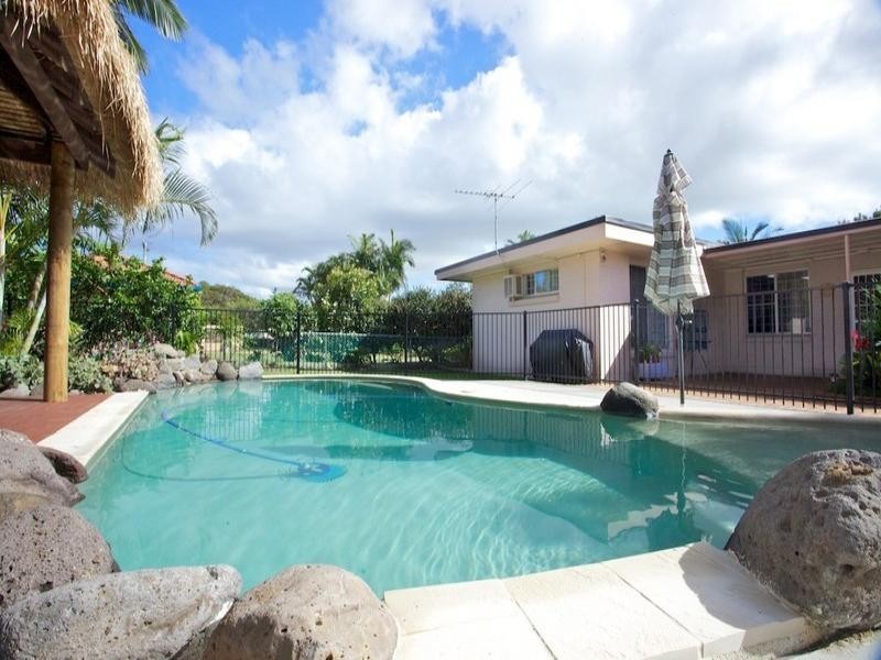 15 Hibiscus Avenue, Redcliffe QLD 4020