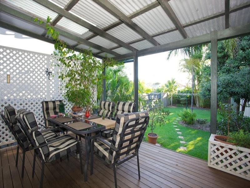 27a Roma Street, Scarborough QLD 4020