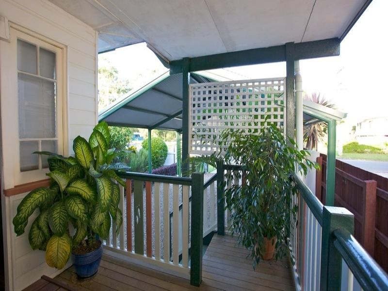 27a Roma Street, Scarborough QLD 4020