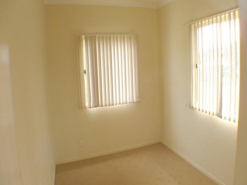 10 Cole Street, Scarborough QLD 4020