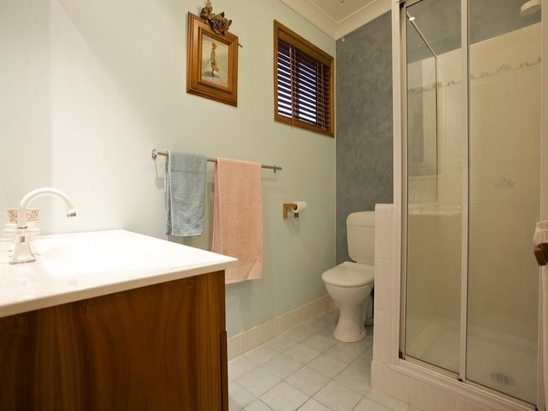 22 Redbank Road, Redcliffe QLD 4020