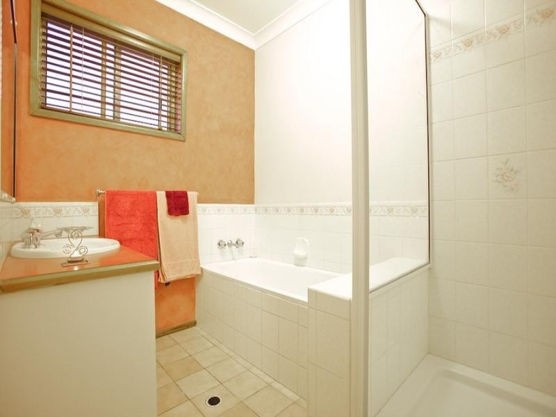 22 Redbank Road, Redcliffe QLD 4020