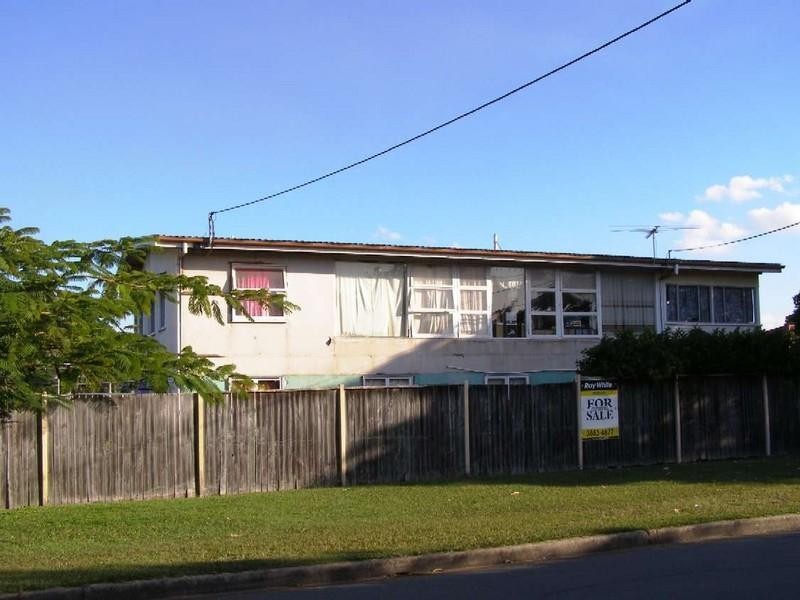 1 Lucinda Street, Clontarf QLD 4019