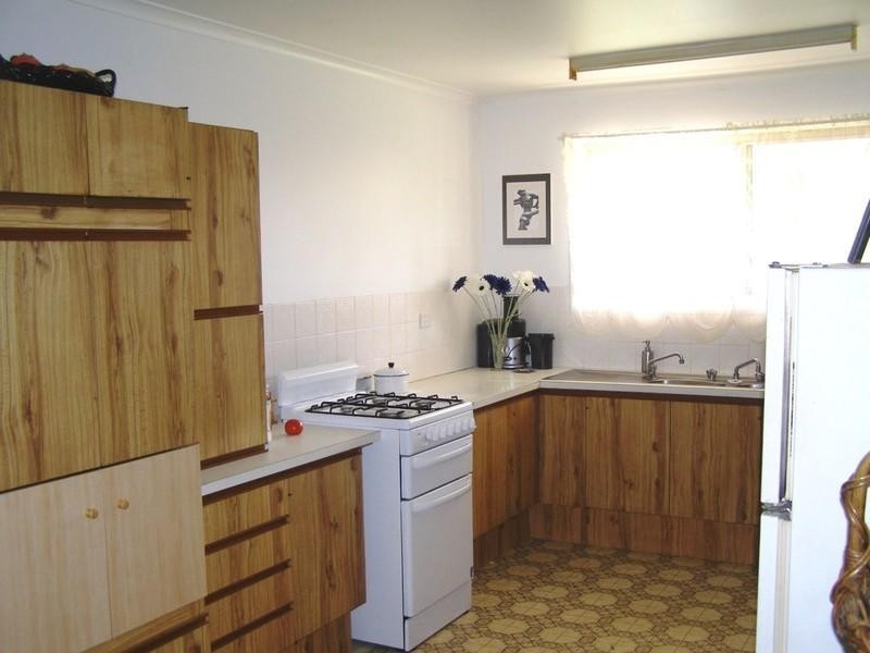 32 Pinewood Street, Redcliffe QLD 4020