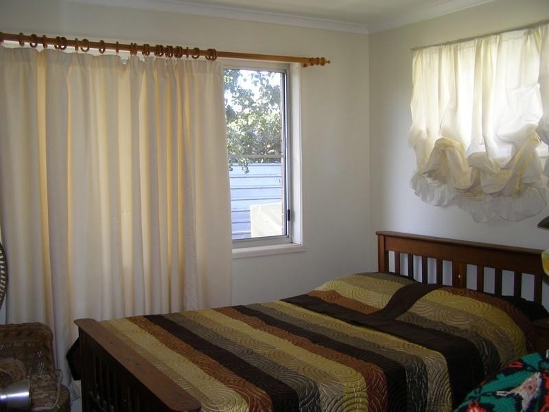 32 Pinewood Street, Redcliffe QLD 4020