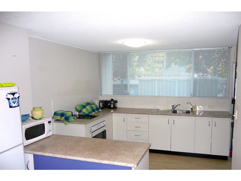 4/31 King Street, Woody Point QLD 4019