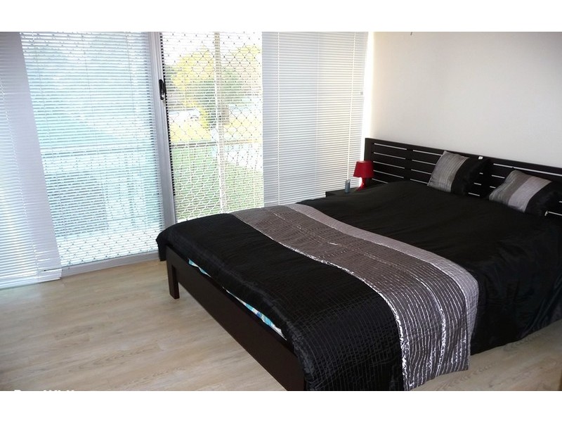 4/31 King Street, Woody Point QLD 4019