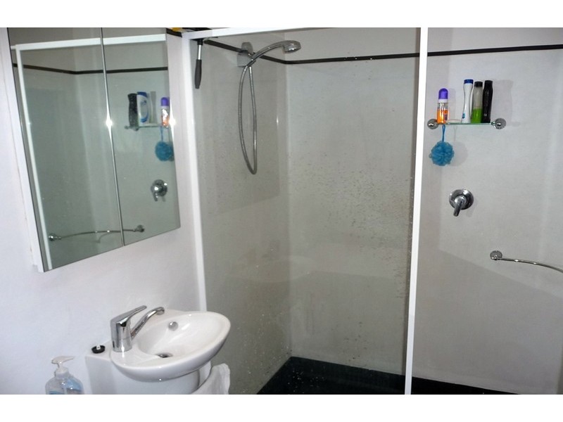 4/31 King Street, Woody Point QLD 4019