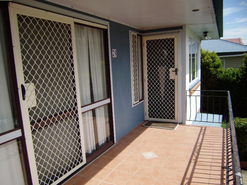 25 Dover Road, Margate QLD 4019