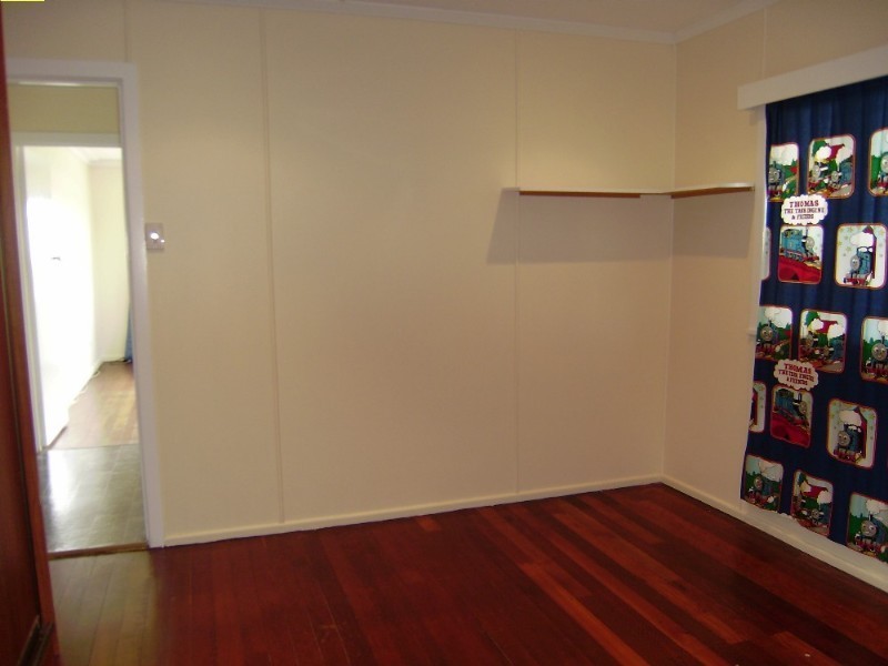 25 Dover Road, Margate QLD 4019