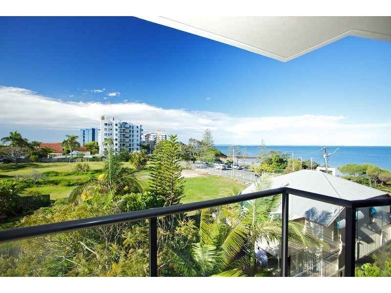 55 Marine Parade, Redcliffe QLD 4020