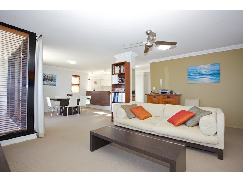 55 Marine Parade, Redcliffe QLD 4020