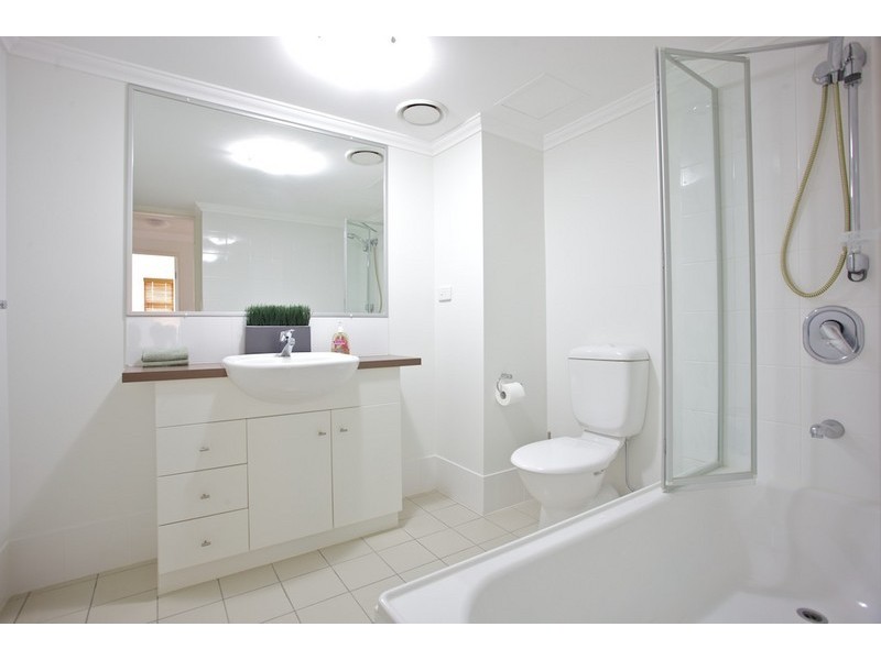 55 Marine Parade, Redcliffe QLD 4020