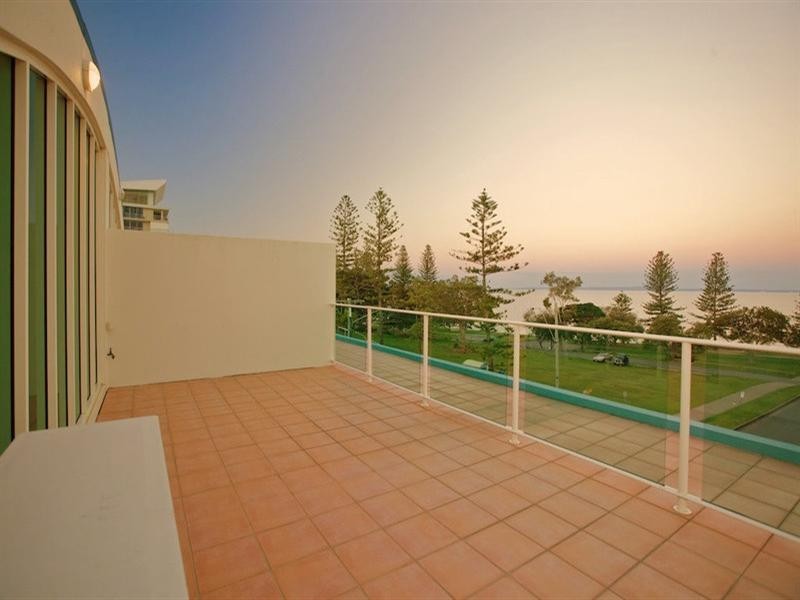 55 Landsborough Avenue, Scarborough QLD 4020